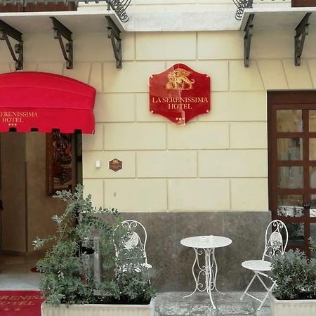 La Serenissima Hotel Palermo Luaran gambar