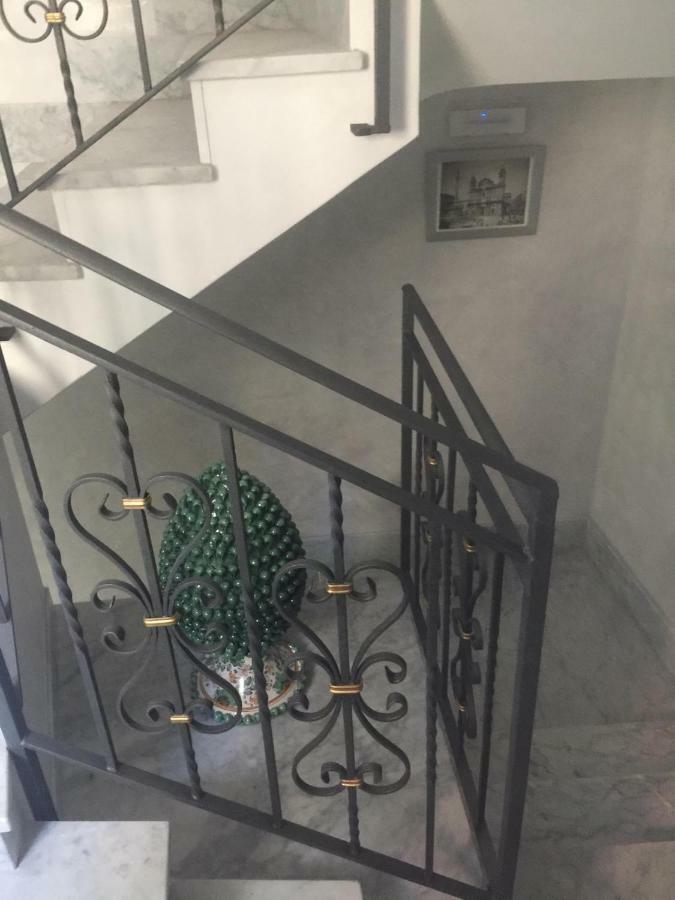 La Serenissima Hotel Palermo Luaran gambar