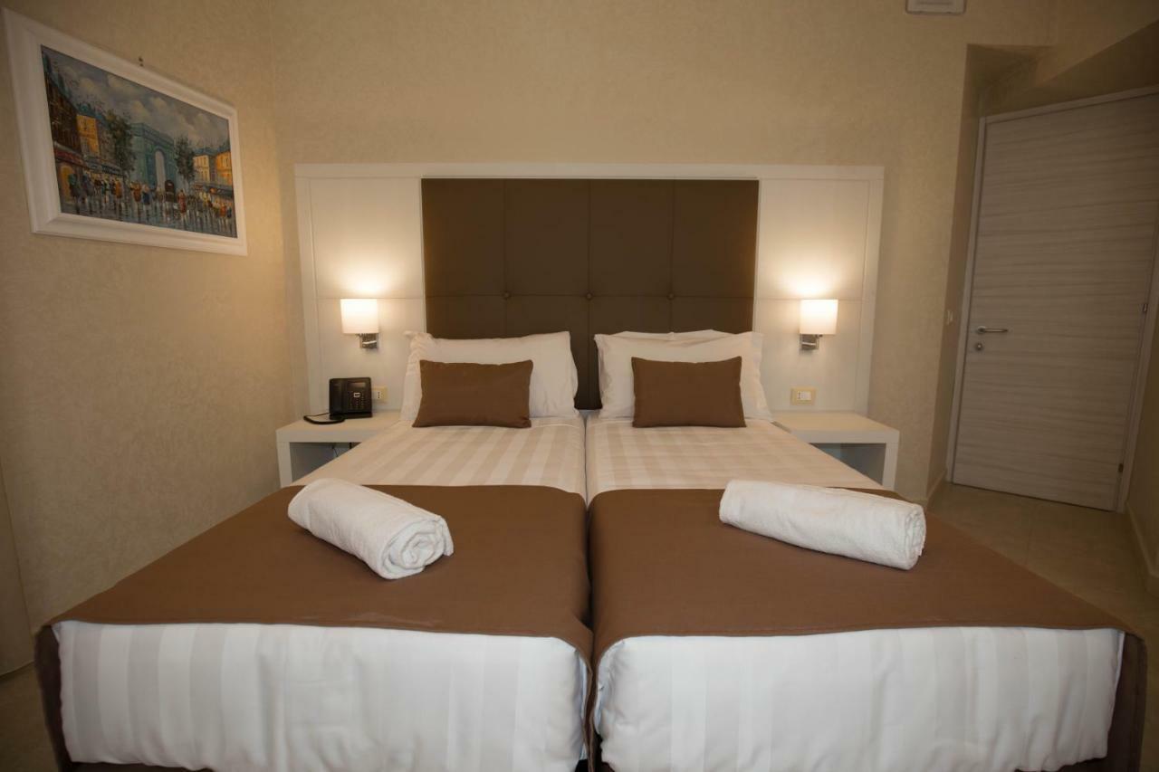 La Serenissima Hotel Palermo Luaran gambar